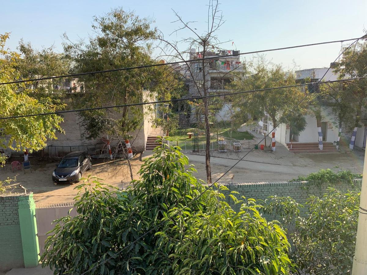 Nature Resort Agra  Exteriör bild