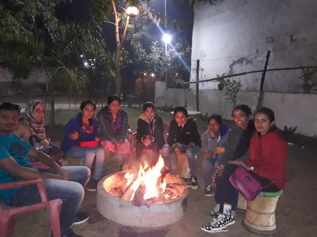 Nature Resort Agra  Exteriör bild